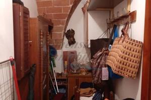 Appartamento di 85 m² con 5 locali e posto auto a 