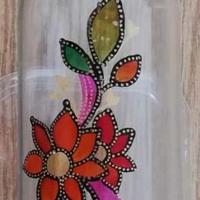 Bottiglia di vetro pitturata e decorata a mano