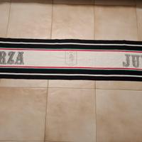 Sciarpa juve in lanetta, anni 80 