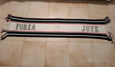 Sciarpa juve in lanetta, anni 80 