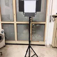 Kit 2 Pannelli da 600 Led l'uno + stativi