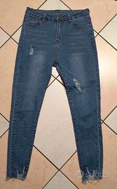 Jeans donna, strappati, taglia M, elasticizzati