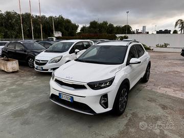 KIA STONIC 1.0 MHEV STYLE 2023 RETROCAMERA E SENSO