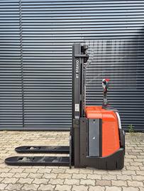 sollevatore a timone TOYOTA BT SPE125