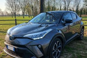 TOYOTA C-HR 2.0 HYBRID