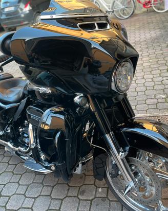 Harley davidson street glide CVO