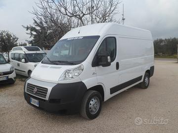 Fiat Ducato furgone medio alto