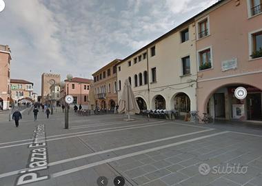 Negozio in Piazza Ferretto