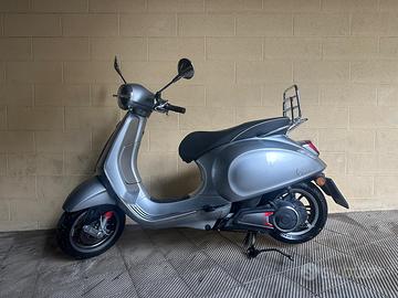 Vespa Primavera Elettrica 70 - Grigia