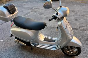 Piaggio Vespa 125  4 tempi