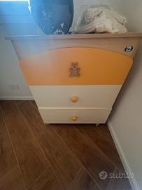 fasciatoio con cassettiera per bambini