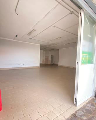 Locale 100MQ Via Arco Sant'Antonio FL355