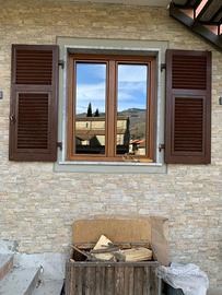 7 persiane in legno massello