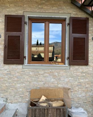 7 persiane in legno massello