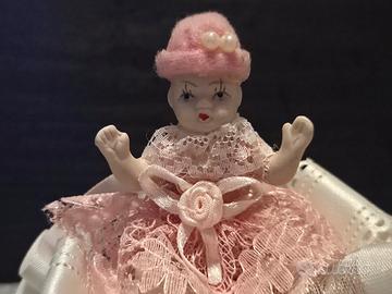 bambola in porcellana