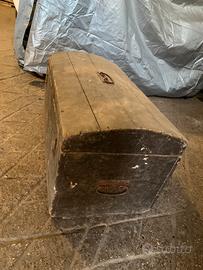 Piccolo baule da ristrutturare