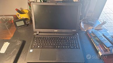 Acer Aspire Es1 - ROTTO NON FUNZIONANTE