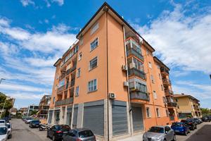 Sottomarina - Trilocale con Terrazza e Posto Auto