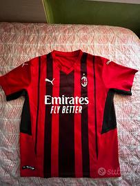 maglia A.C. Milan stagione 2021/2022