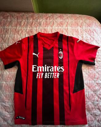 maglia A.C. Milan stagione 2021/2022