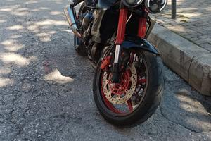 TRIUMPH STREET TRIPLE 675