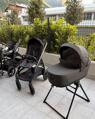 inglesina aptica xt con doppio telaio borsa pedana