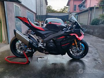 Aprilia rsv4  factory 2026