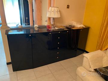 Sala da pranzo completa