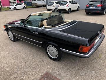 Frangivento Mercedes R107 (1971-1989)