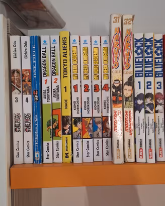 Lotto 15 manga con Naruto, One Piece, Blue Lock