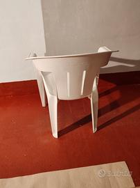 4 sedie impilabili e tavolo pieghevole