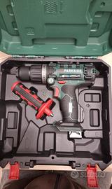 Trapano a percussione ricaricabile