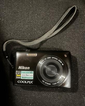 Nikon cooolpix s2700 16mb digicam y2k 6x zoom