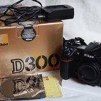 Nikon D300 + Scatola Originale + CF Card 2GB
