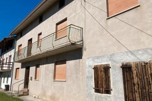 Casa,stalla e garage