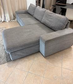 Divano Ikea  a 3 posti con chaise-longue