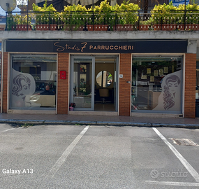 Negozio parrucchiere