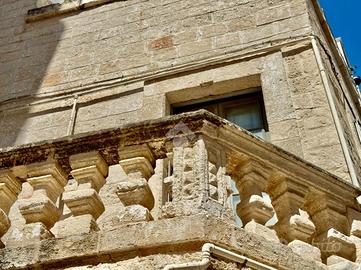 CASA DI CORTE A MONOPOLI