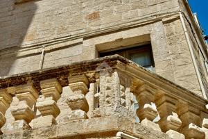 CASA DI CORTE A MONOPOLI