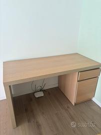 Scrivania IKEA