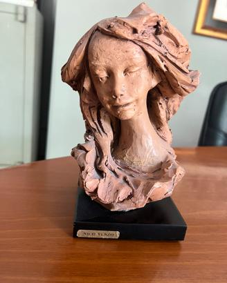 Busto di Donna "Nico Venzo"