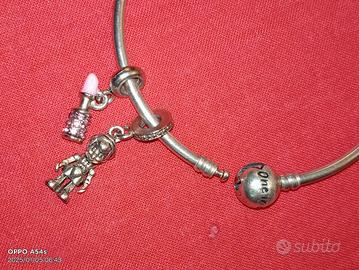 bracciale pandora rigido con ciondoli