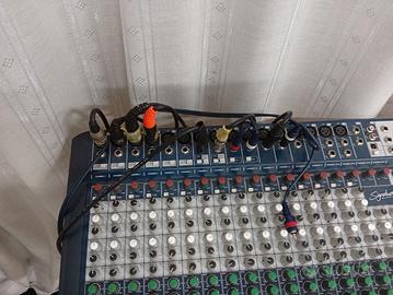 mixer sound craft signature 22