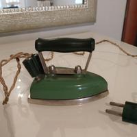Ferro da stiro Neowatt Anni 50