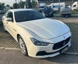 MASERATI Ghibli V6 Diesel 250cv
