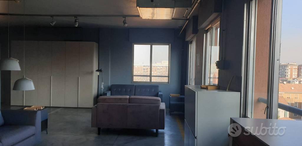 Immobile di 124 m² con più di 5 locali a Milano - Altro