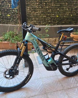 Canyon Spectral ON CFR   E-bike