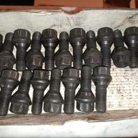 bulloni cerchi in ferro BMW e87