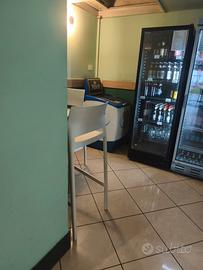 Bar e immobile commerciale