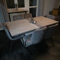 Tavolo grigio allungabile fino a 12/16 persone